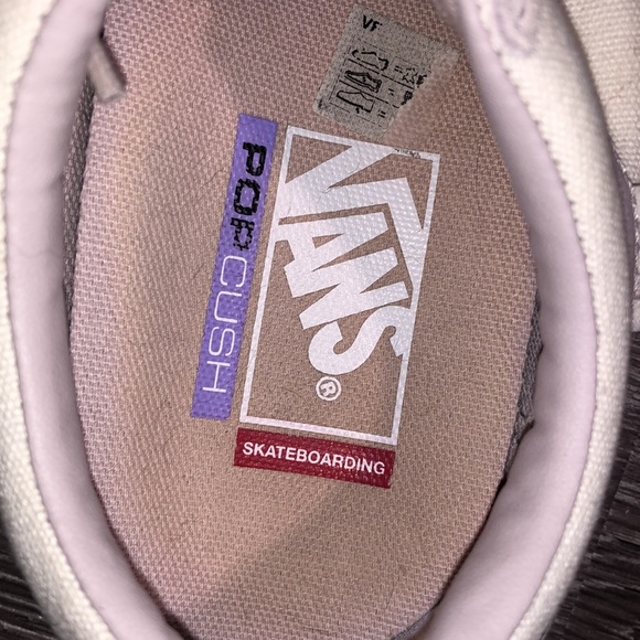 Vans - Picture 5 of 5